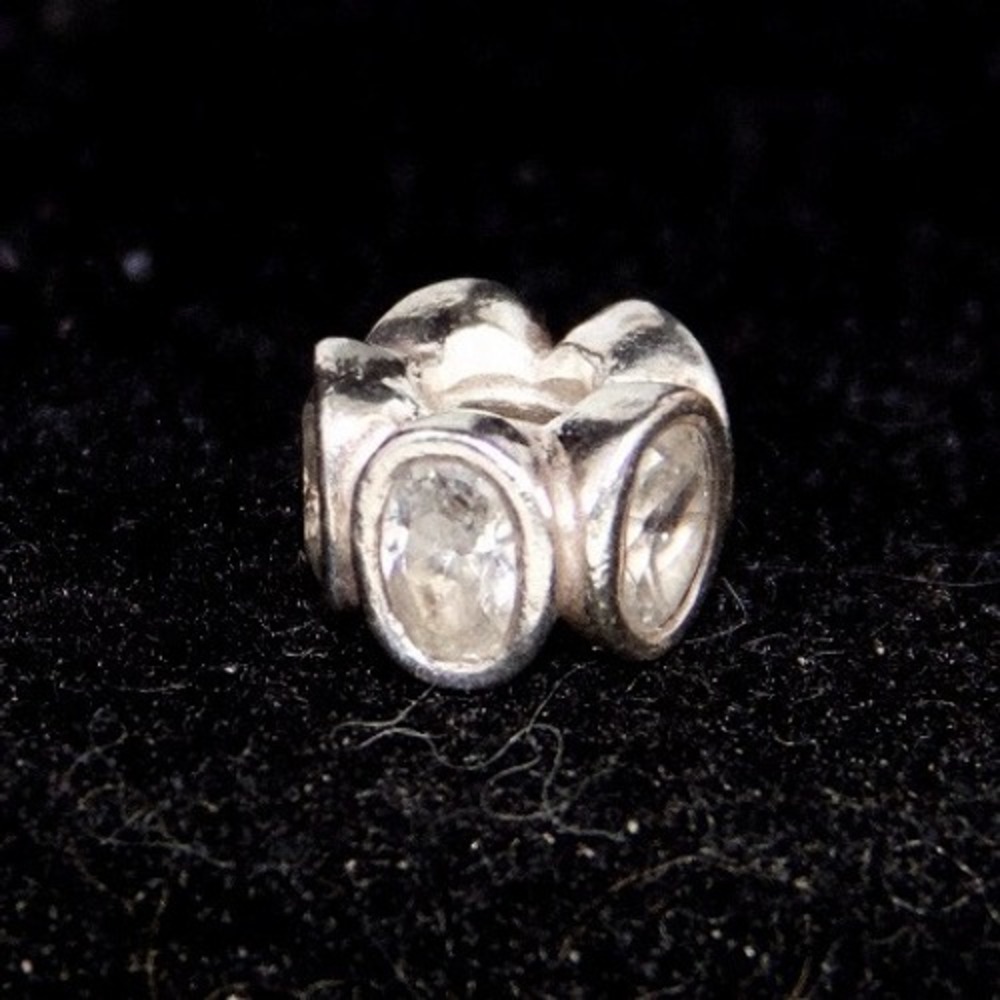 Pandora Sterling Silver ALE Clear Oval Cubic Zirconia Flower Bead Charm 790442CZ - Picture 5 of 8